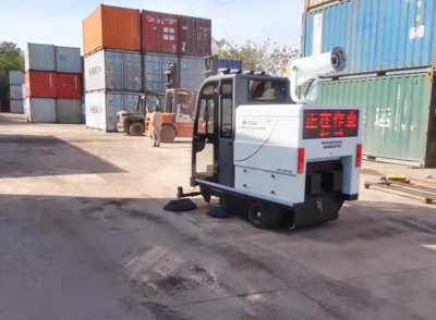 智能化清潔新篇章 新能源道路清掃車的發(fā)展與應用